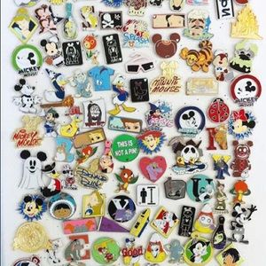 Disney Trading Pins lot of 25